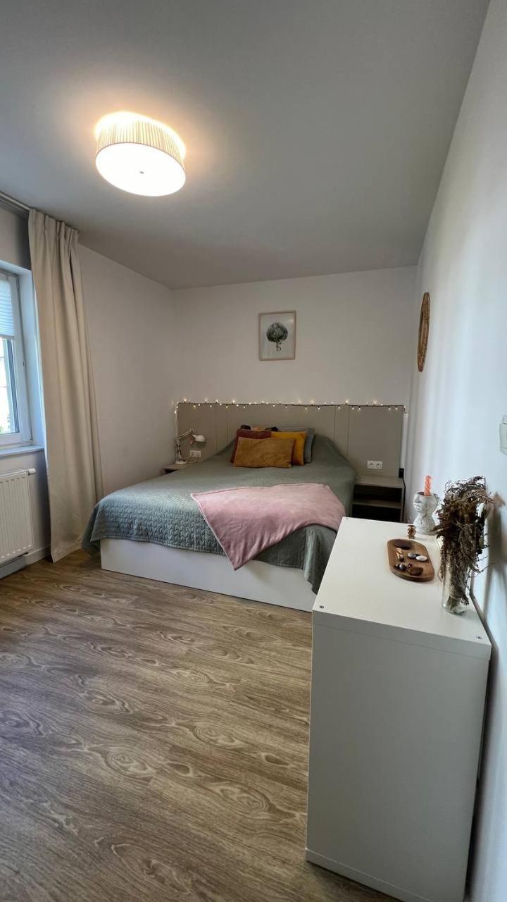 Chopin Airport Apartments Варшава Экстерьер фото
